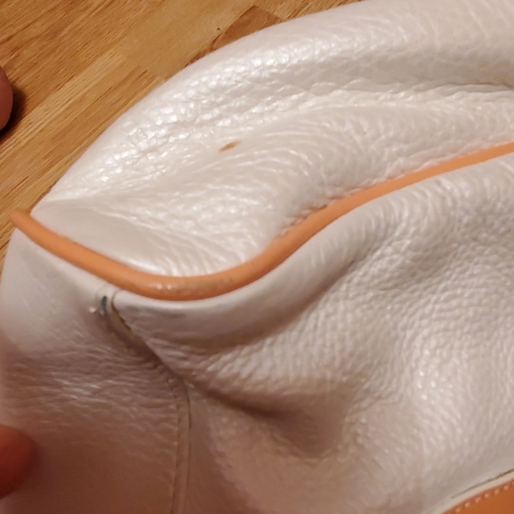 Handbag - Picture 6 of 7